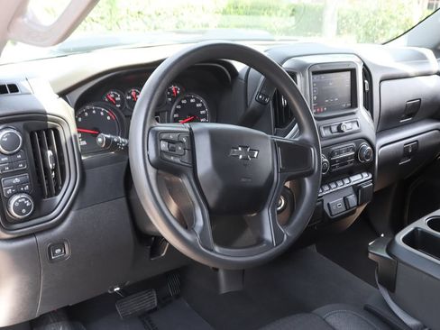 Used 2024 Chevrolet Silverado 1500 Custom Trail Boss w/ Turbomax Blackout Package AWD/4WD image 18