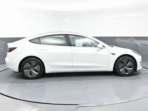 Used 2019 Tesla Model 3 Standard Range Plus image 7