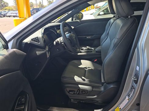 Used 2024 Lexus RZ 300e Premium FWD image 4
