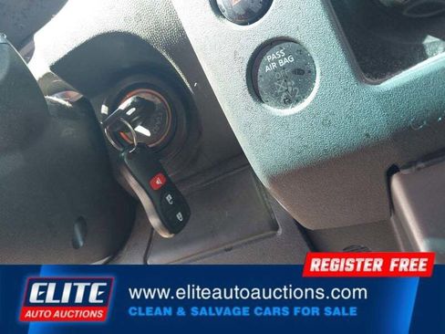 Used 2012 Nissan Pathfinder S image 21