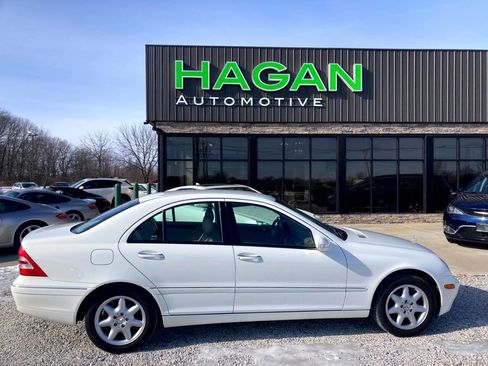 Used 2003 Mercedes-Benz C 240 Sedan image 2