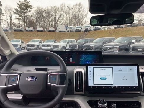 Certified 2025 Ford Expedition Max Active image 27