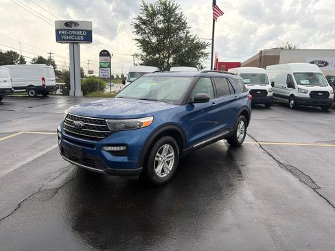 Used 2020 Ford Explorer XLT w/ Equipment Group 202A AWD/4WD image 1