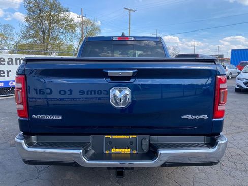 Used 2019 RAM 1500 Laramie AWD/4WD image 3