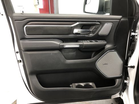 Certified 2025 RAM 1500 Laramie AWD/4WD image 17