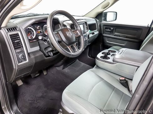 Used 2019 RAM 1500 Express w/ Express Value Package image 11