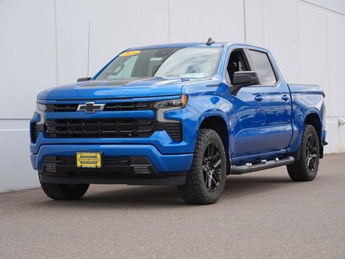Used 2023 Chevrolet Silverado 1500 RST w/ Rally Edition AWD/4WD image 7