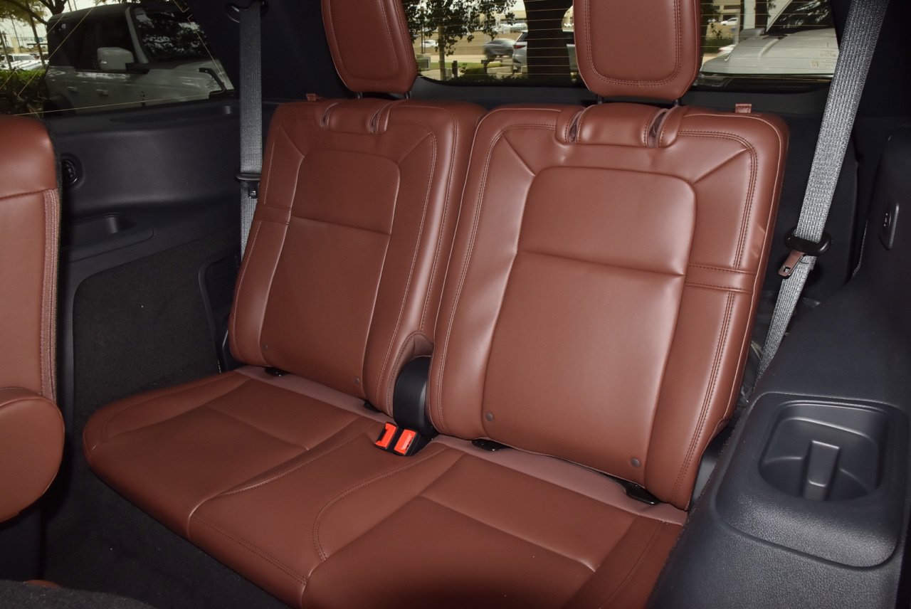 New 2027 Lincoln Aviator Reserve w/ Jet Appearance Package RWD image 15