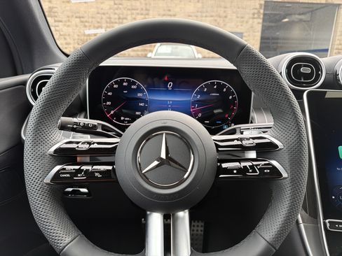 Used 2026 Mercedes-Benz GLC 300 4MATIC image 13
