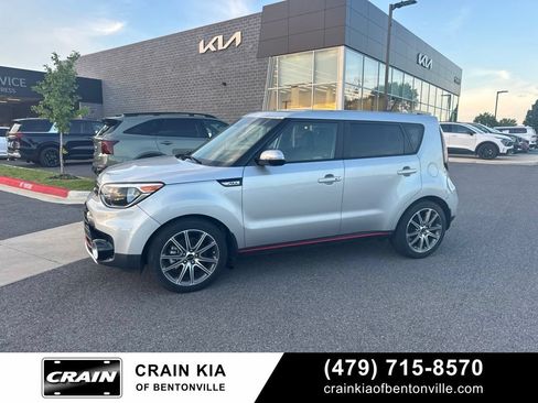 Used 2019 Kia Soul ! FWD image 6