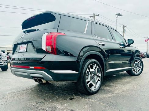 Used 2025 Hyundai Palisade SEL FWD image 13