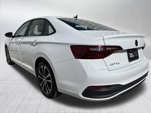 Used 2024 Volkswagen Jetta Sport FWD image 6