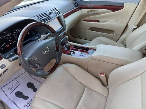 Used 2010 Lexus LS 460 L RWD image 22