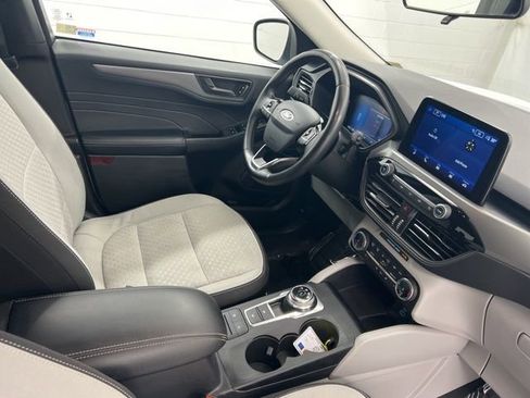 Used 2023 Ford Escape Active image 25