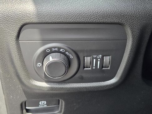 New 2026 Jeep Grand Cherokee Laredo RWD image 19