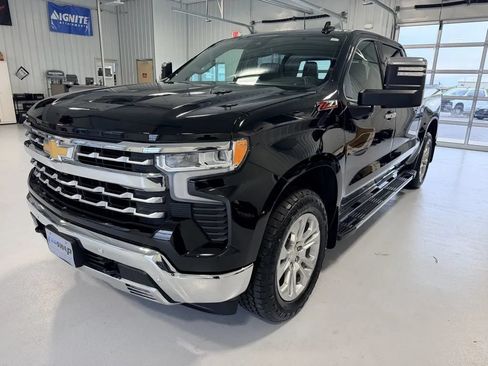 Used 2024 Chevrolet Silverado 1500 LTZ AWD/4WD image 8