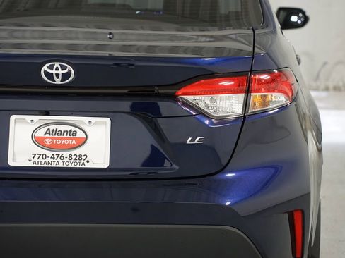 Used 2025 Toyota Corolla LE image 10