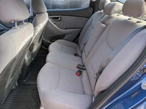 Used 2016 Hyundai Elantra SE w/ Option Group 02 image 13