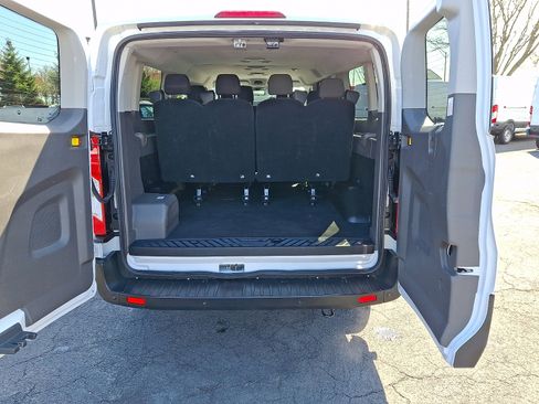 Used 2024 Ford Transit 350 XLT RWD image 28