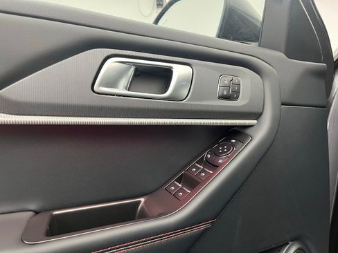 New 2026 Ford Explorer ST-Line w/ ST-Line Street Pack AWD/4WD image 17