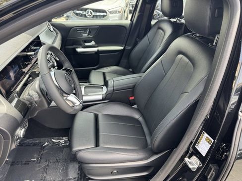 New 2025 Mercedes-Benz GLA 250 4MATIC image 2