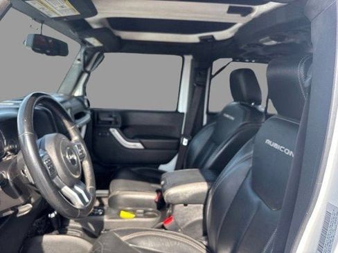 Used 2016 Jeep Wrangler Unlimited Rubicon AWD/4WD image 10