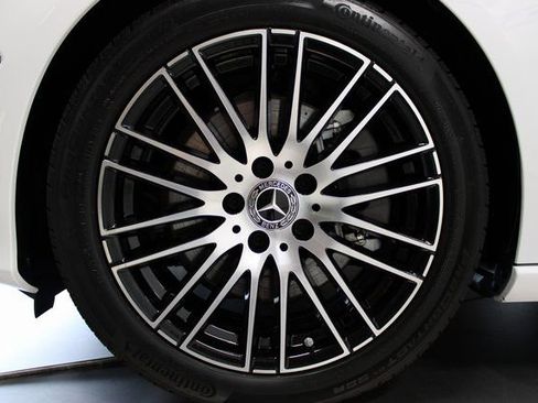 Used 2024 Mercedes-Benz C 300 4MATIC Sedan image 34