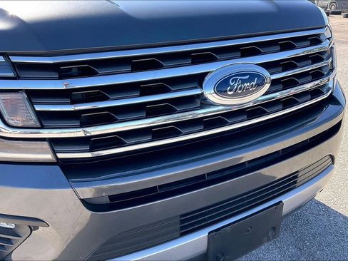 Certified 2021 Ford Expedition XLT image 32
