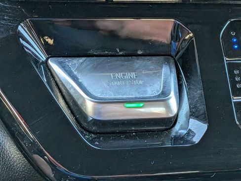 Used 2023 GMC Sierra 1500 AT4 w/ Technology Package image 27