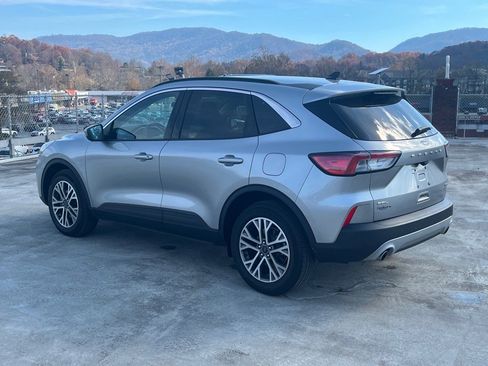 Used 2022 Ford Escape SEL image 4