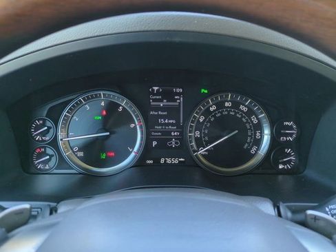 Used 2019 Lexus LX 570 4WD w/ Luxury Package image 27