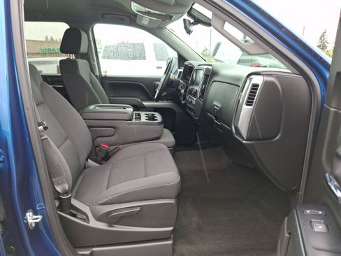 Used 2017 Chevrolet Silverado 1500 LT w/ LT Eassist Package AWD/4WD image 24