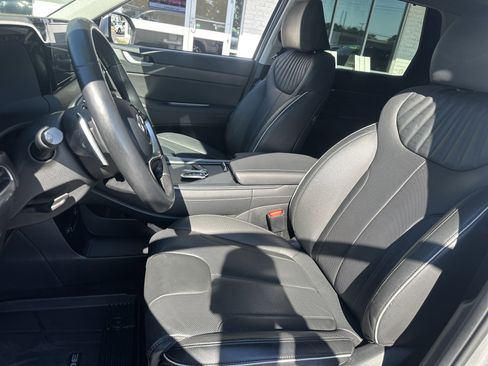 Used 2025 Hyundai Palisade Limited image 10
