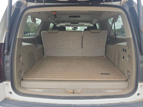 Used 2017 Chevrolet Suburban Premier AWD/4WD image 15