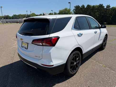 Used 2023 Chevrolet Equinox LT AWD/4WD image 4