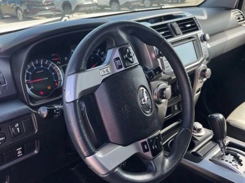 Used 2018 Toyota 4Runner SR5 Premium AWD/4WD image 6