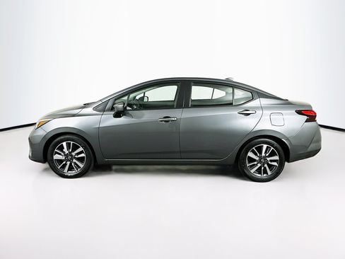 Used 2025 Nissan Versa SV FWD image 4