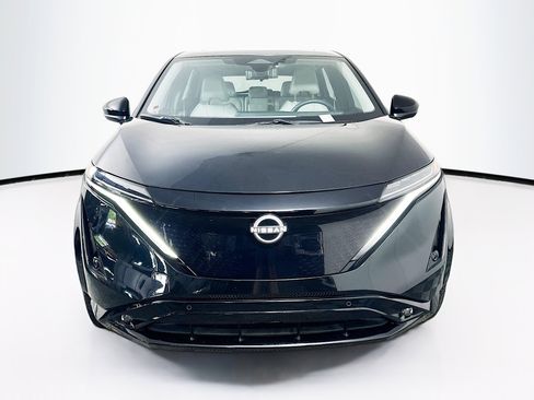 Used 2023 Nissan Ariya FWD image 2