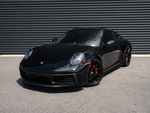 Certified 2024 Porsche 911 Carrera 4S AWD/4WD image 1