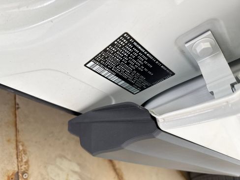 Used 2022 Volkswagen Taos SE AWD/4WD image 11