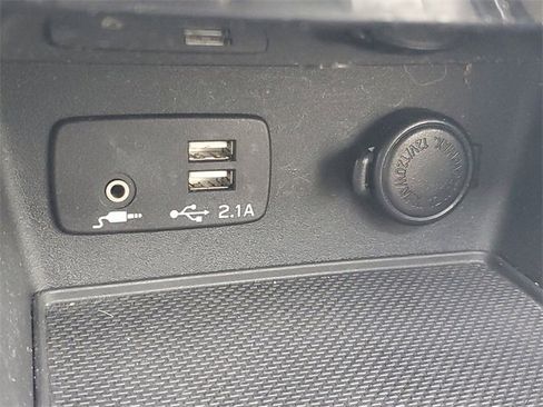 Certified 2022 Subaru Forester Premium image 31