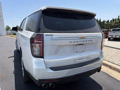 Used 2023 Chevrolet Suburban High Country w/ Premium Package 2 AWD/4WD image 4