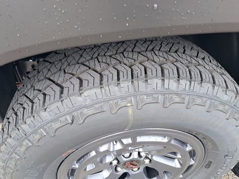 New 2025 Nissan Frontier PRO-4X image 29