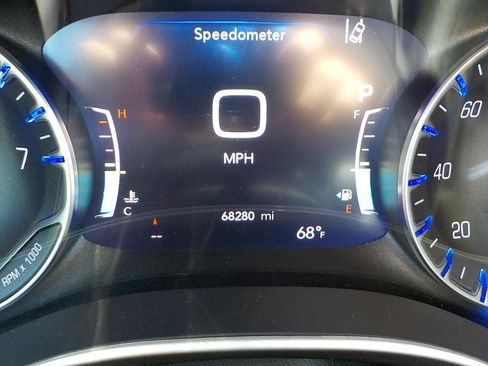 Used 2022 Chrysler Pacifica Touring-L image 20