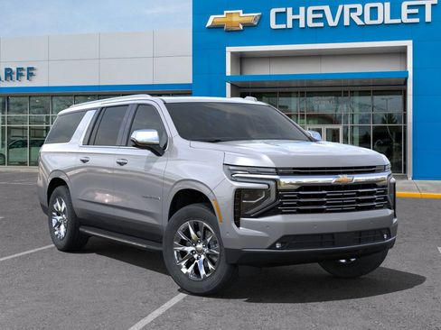 New 2025 Chevrolet Suburban Premier AWD/4WD image 9