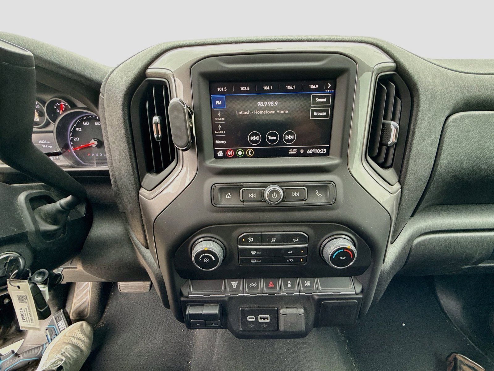 Used 2023 Chevrolet Silverado 2500 Custom w/ Custom Value Package AWD/4WD image 18