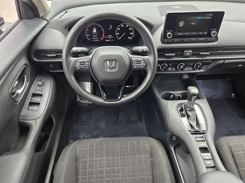 Used 2024 Honda HR-V LX image 12