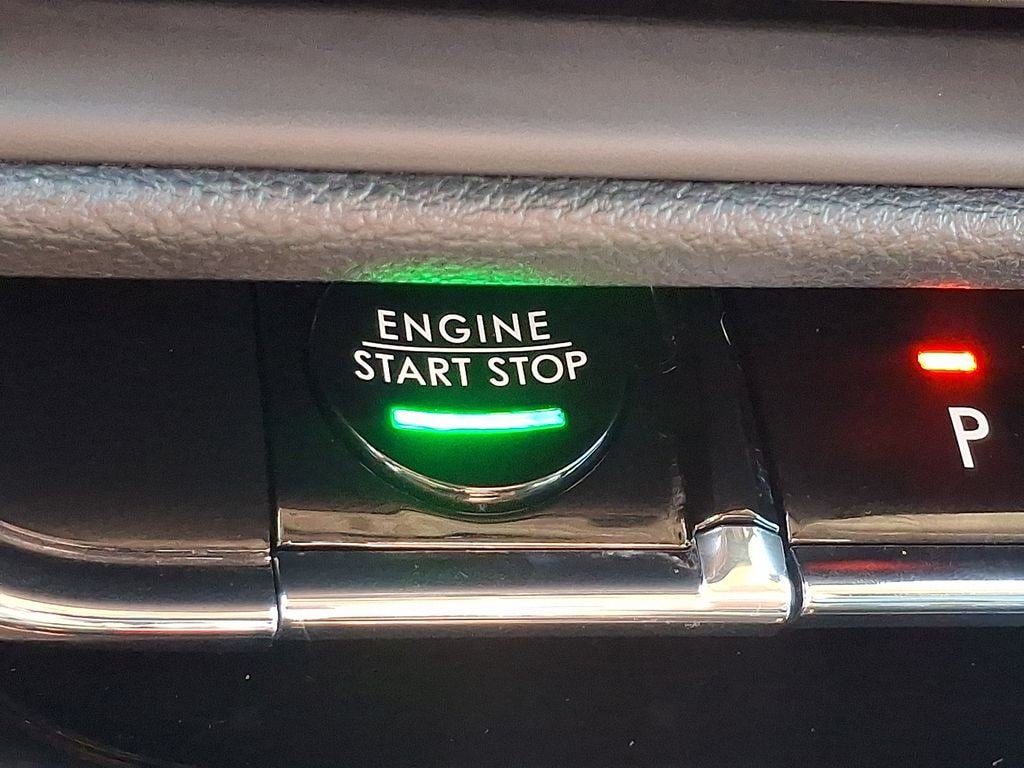 Certified 2023 Lincoln Corsair AWD image 23