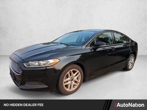 Used 2016 Ford Fusion SE FWD image 1
