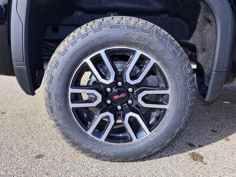 New 2026 GMC Sierra 1500 AT4 w/ AT4 Premium Package image 35